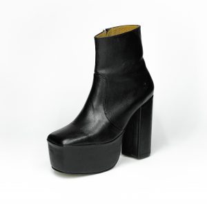 Midnight baddie sale behavior platform boots